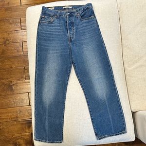Levi's Ribcage Straight Ankle Jeans